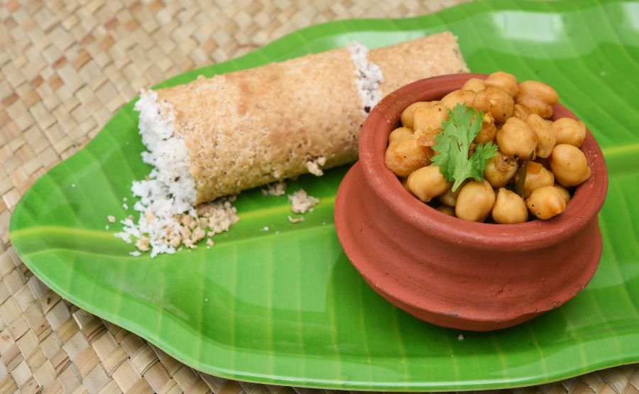 Bamboo rice puttu