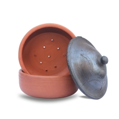 Black and Brown Clay Sprout pot with lid | SPROUTER 
